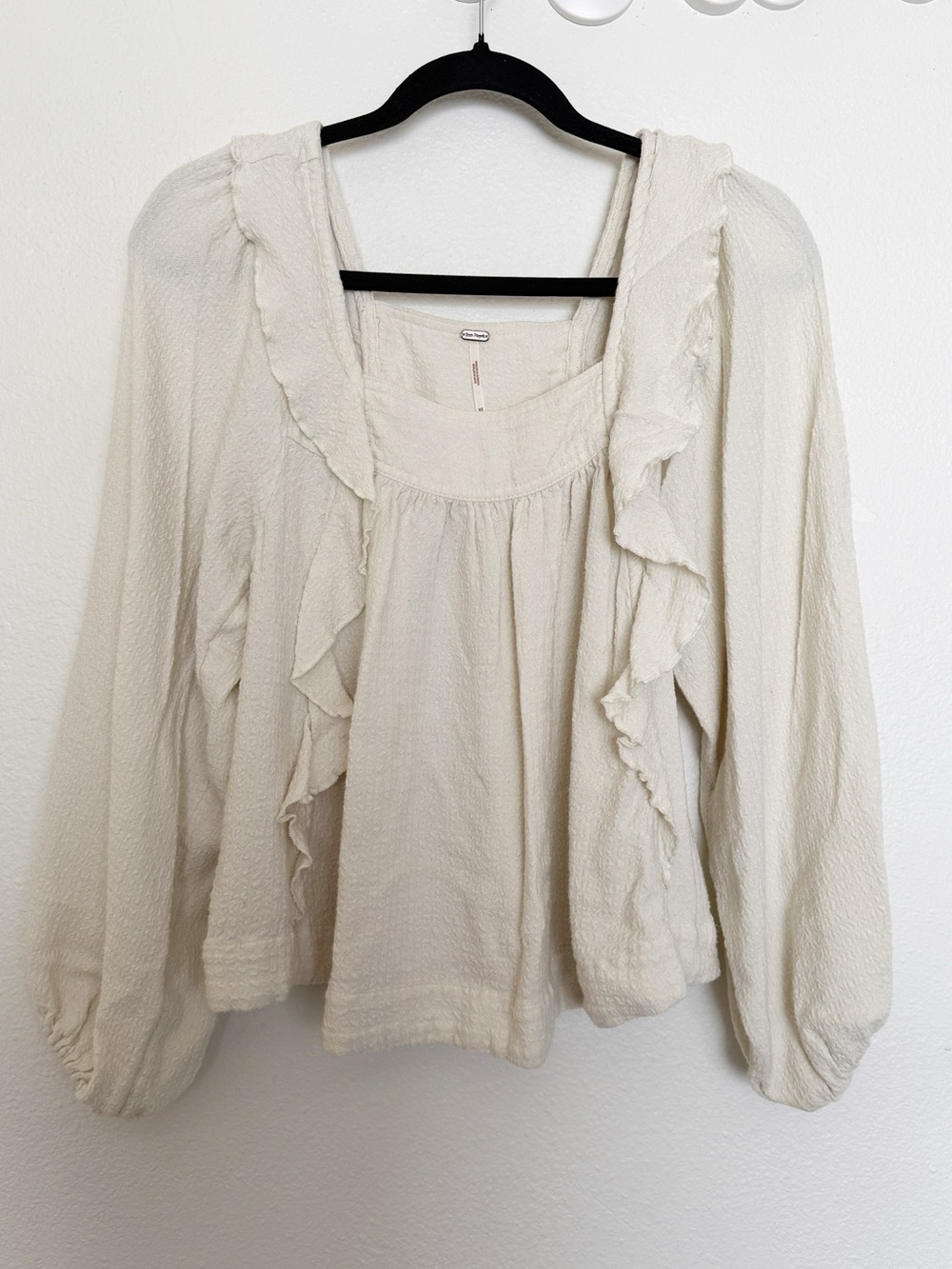 Free People Bonnie Blouse Cream Ruffle Peasant Boho Top XS - Picture 9 of 10